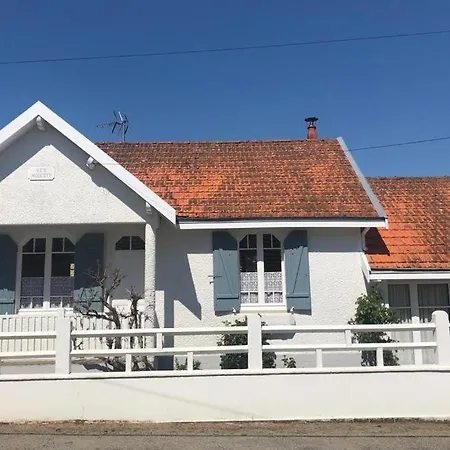 펜션 Maison Et Jardin Proche Plage